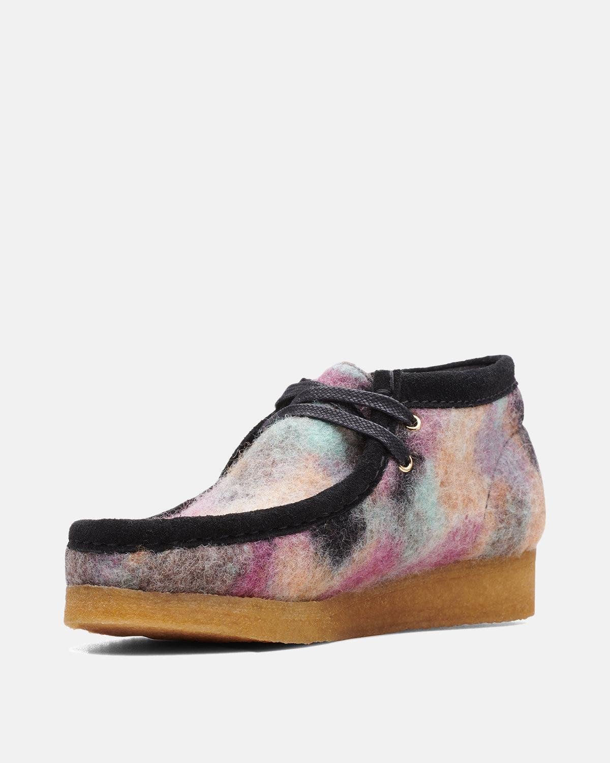 CLARKS ORIGINALS WOMENS WALLABEE BOOTS BLACK WOOL COMBI - Image 4