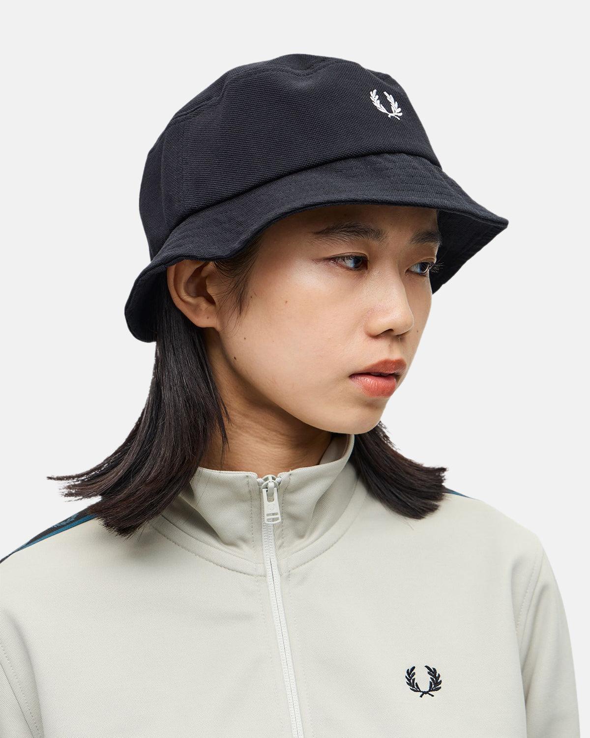 FRED PERRY CLASSIC PIQUE BUCKET HAT BLACK - Image 3