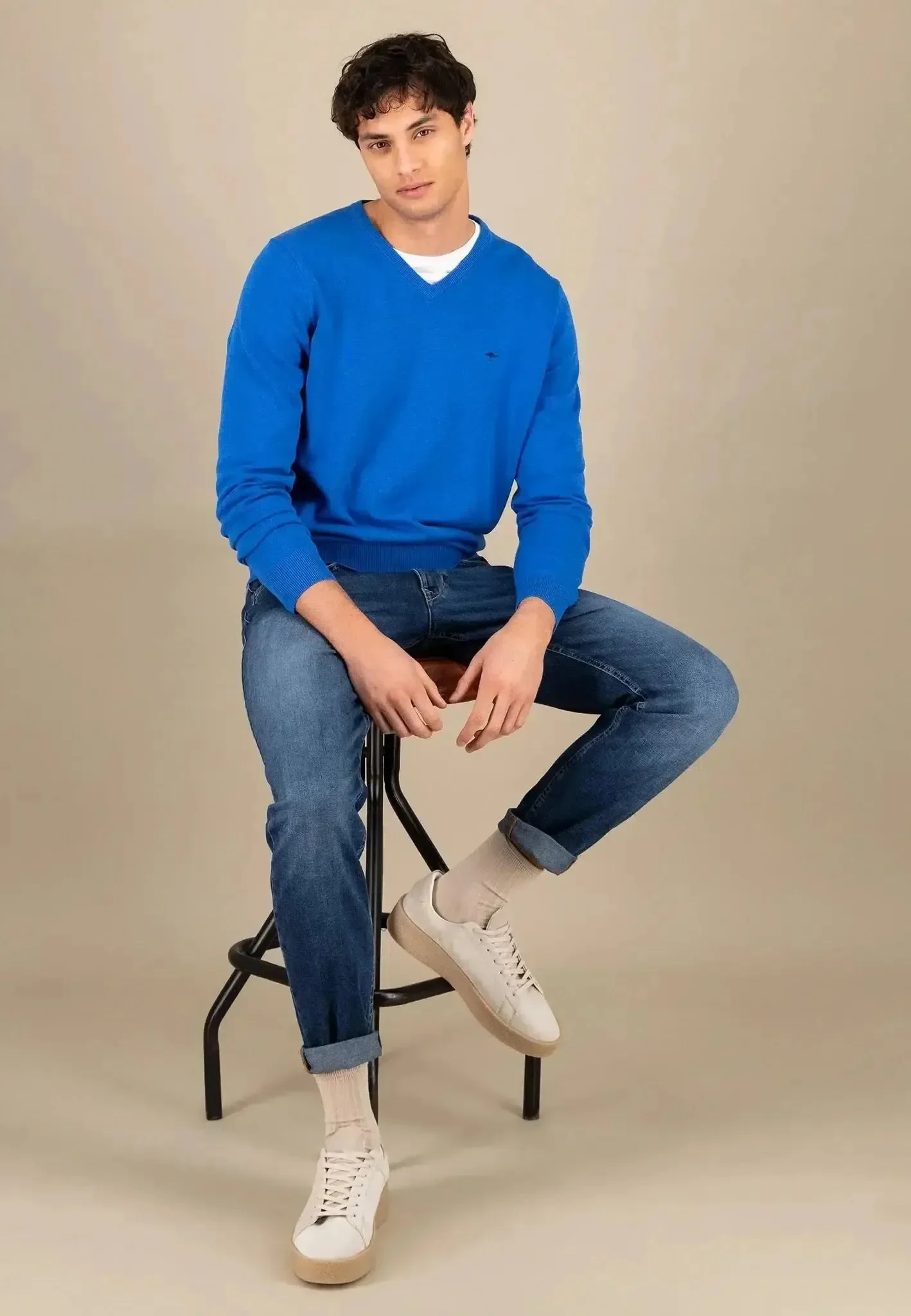 Fynch-Hatton Mens Superfine V-Neck Cotton Knit Strong Blue - Image 3
