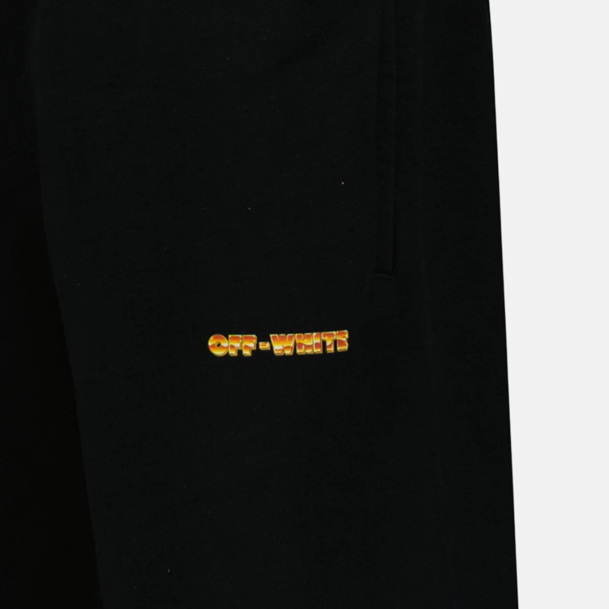 Off-White Gold Metal Arrow Shorts Black - Image 3
