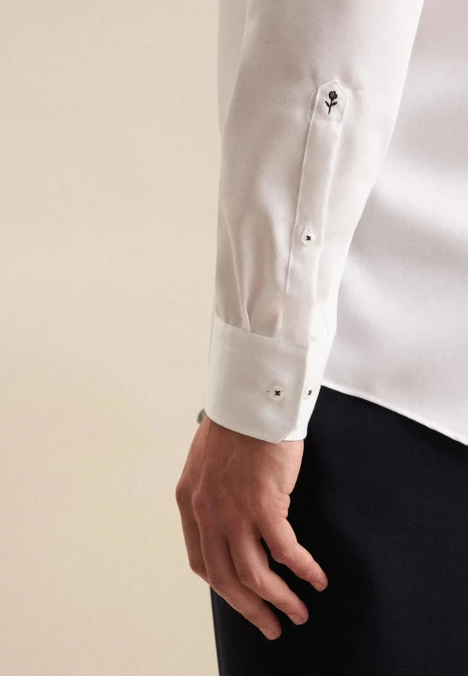 Seidensticker Mens Regular Fit No Iron Business Kent Contrast Patch Business Shirt White - Image 5