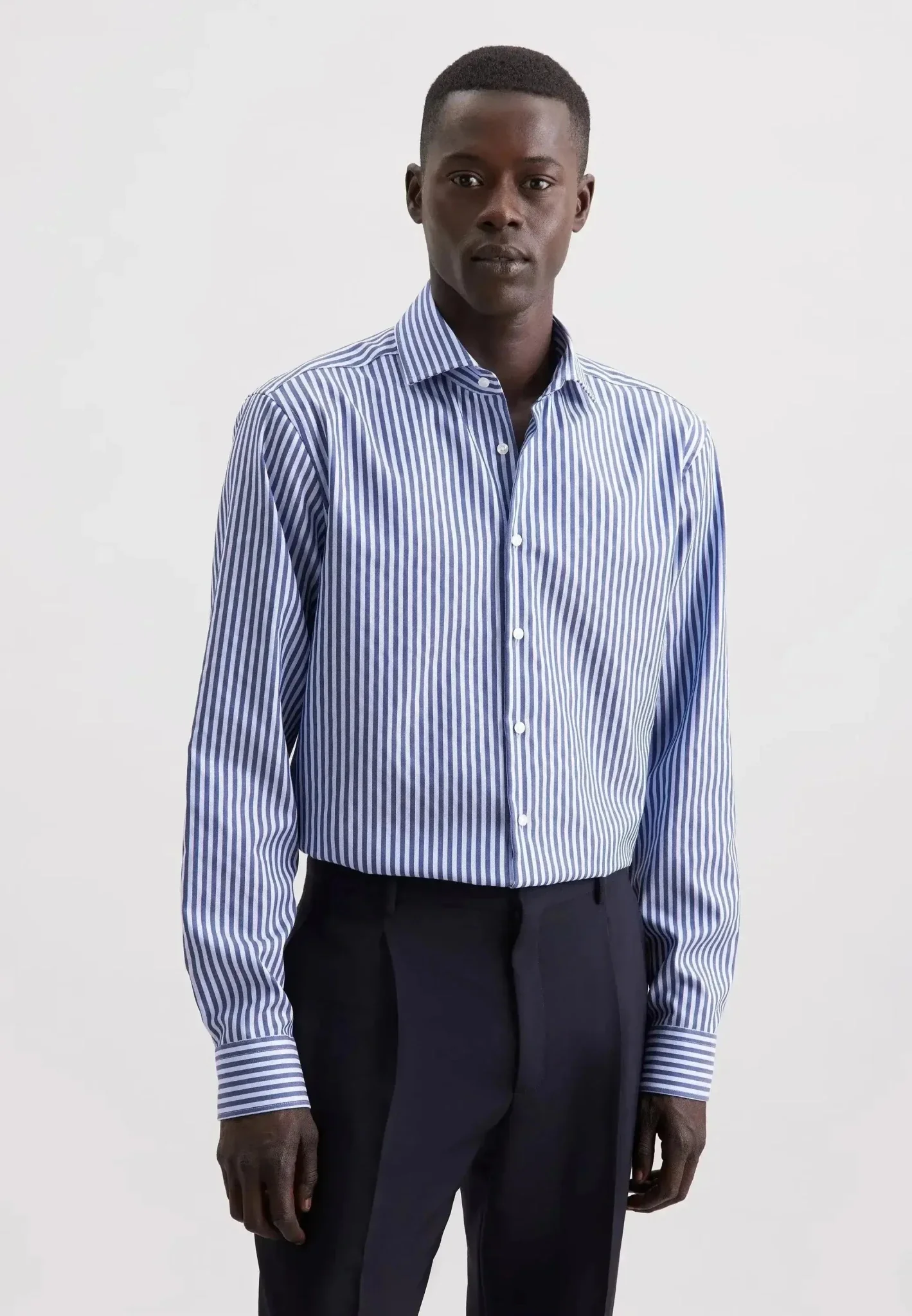 Seidensticker Regular Fit No Iron Spread Kent Structured Stripe Business Shirt Dark Blue - Image 2