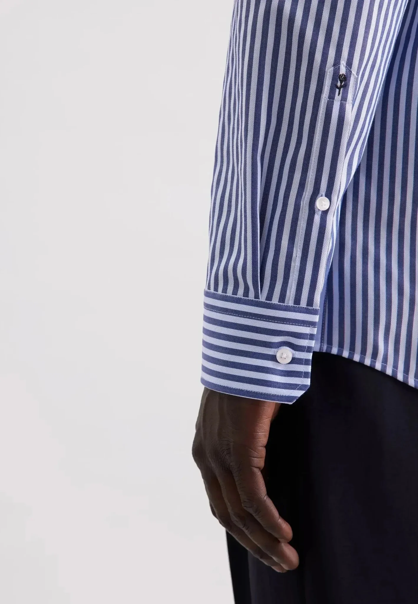 Seidensticker Regular Fit No Iron Spread Kent Structured Stripe Business Shirt Dark Blue - Image 5