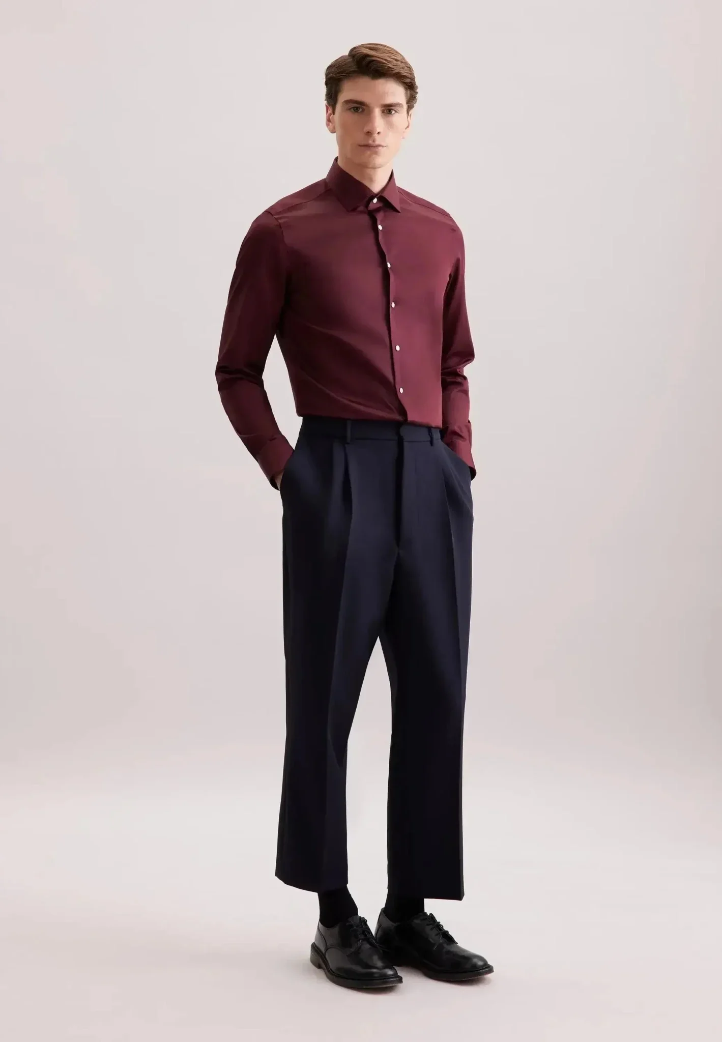 Seidensticker Shaped Fit Easy Iron New Kent Business Shirt Burgundy - Image 6